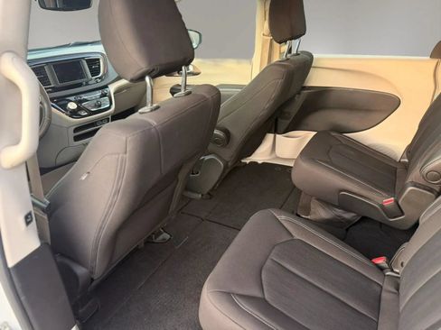 Used 2023 Chrysler Voyager LX w/ Fleet Security Group FWD image 18