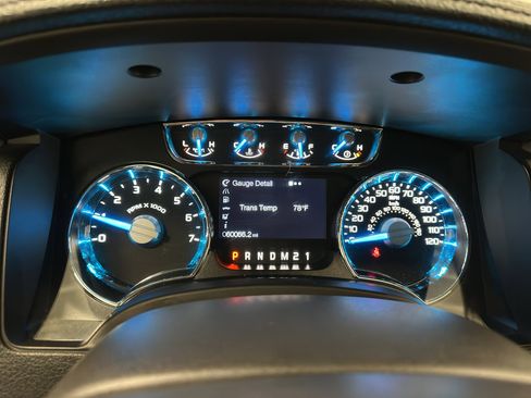 Used 2014 Ford F150 Lariat w/ Lariat Chrome Package image 27