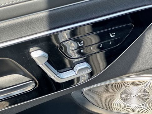 Used 2025 Mercedes-Benz CLE 300 4MATIC Cabriolet image 24