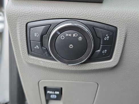 Used 2016 Ford F150 XLT image 23