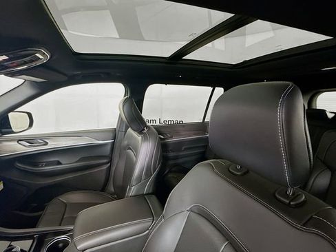 New 2025 Jeep Grand Cherokee L Limited image 22