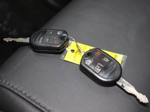 Used 2015 Ford Explorer XLT w/ Equipment Group 202A image 12