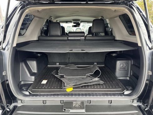 Used 2021 Toyota 4Runner Venture AWD/4WD image 6