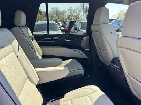 Used 2023 Cadillac Escalade Sport w/ Touring Package AWD/4WD image 20