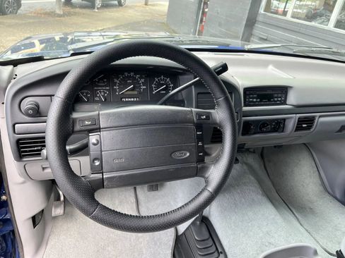 Used 1996 Ford Bronco image 16