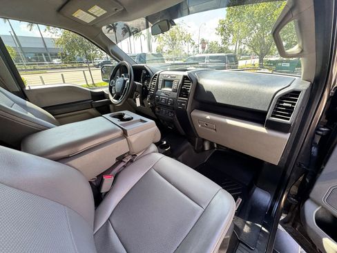 Used 2017 Ford F150 XL w/ Equipment Group 101A Mid AWD/4WD image 19