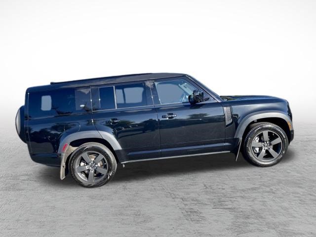 Used 2023 Land Rover Defender 130 X-Dynamic SE AWD/4WD image 7