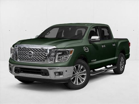 Used 2019 Nissan Titan SL image 1