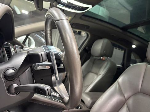 Used 2017 Porsche Macan GTS w/ Premium Package Plus image 10