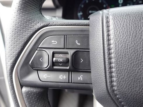 Certified 2025 Toyota 4Runner TRD Off-Road Premium w/ Tow Technology Package AWD/4WD image 18