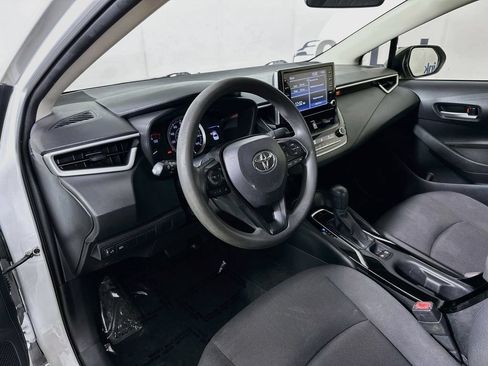 Used 2020 Toyota Corolla LE FWD image 10
