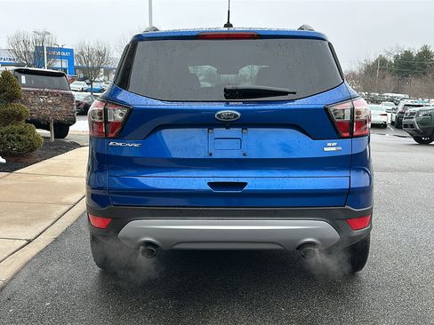 Used 2017 Ford Escape SE w/ Equipment Group 201A image 6