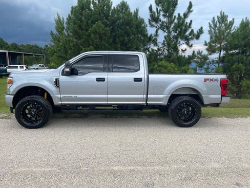 Used 2022 Ford F250 XLT w/ FX4 Off-Road Package AWD/4WD image 4