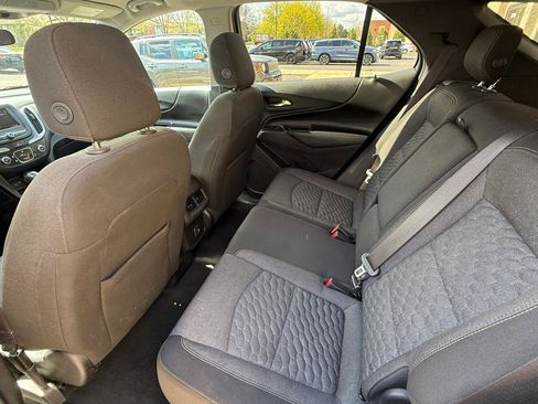 Used 2019 Chevrolet Equinox LT FWD image 17