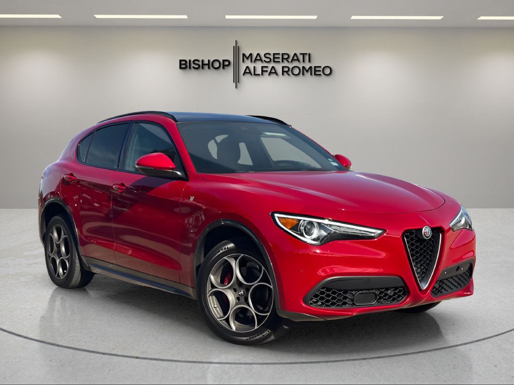 Used 2022 Alfa Romeo Stelvio Ti AWD/4WD image 1