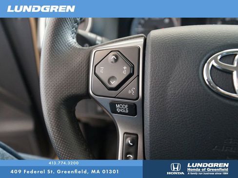 Used 2018 Toyota Tacoma SR5 image 18