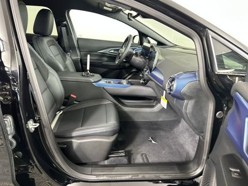 Used 2026 Chevrolet Equinox EV LT image 27