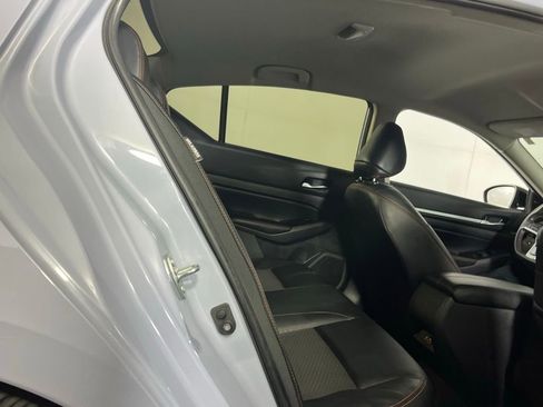 Used 2025 Nissan Altima 2.5 SR image 29