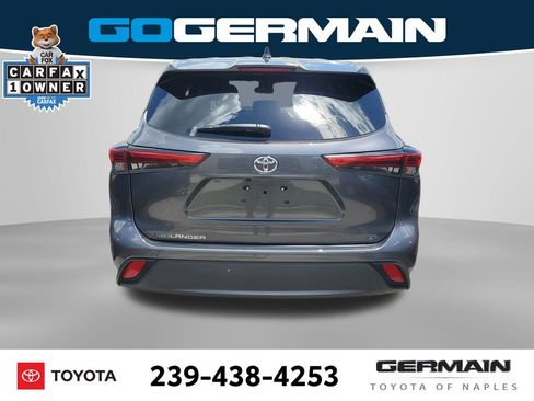 Used 2023 Toyota Highlander LE FWD image 11