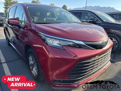 Used 2022 Toyota Sienna LE