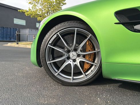 Used 2018 Mercedes-Benz AMG GT R image 15