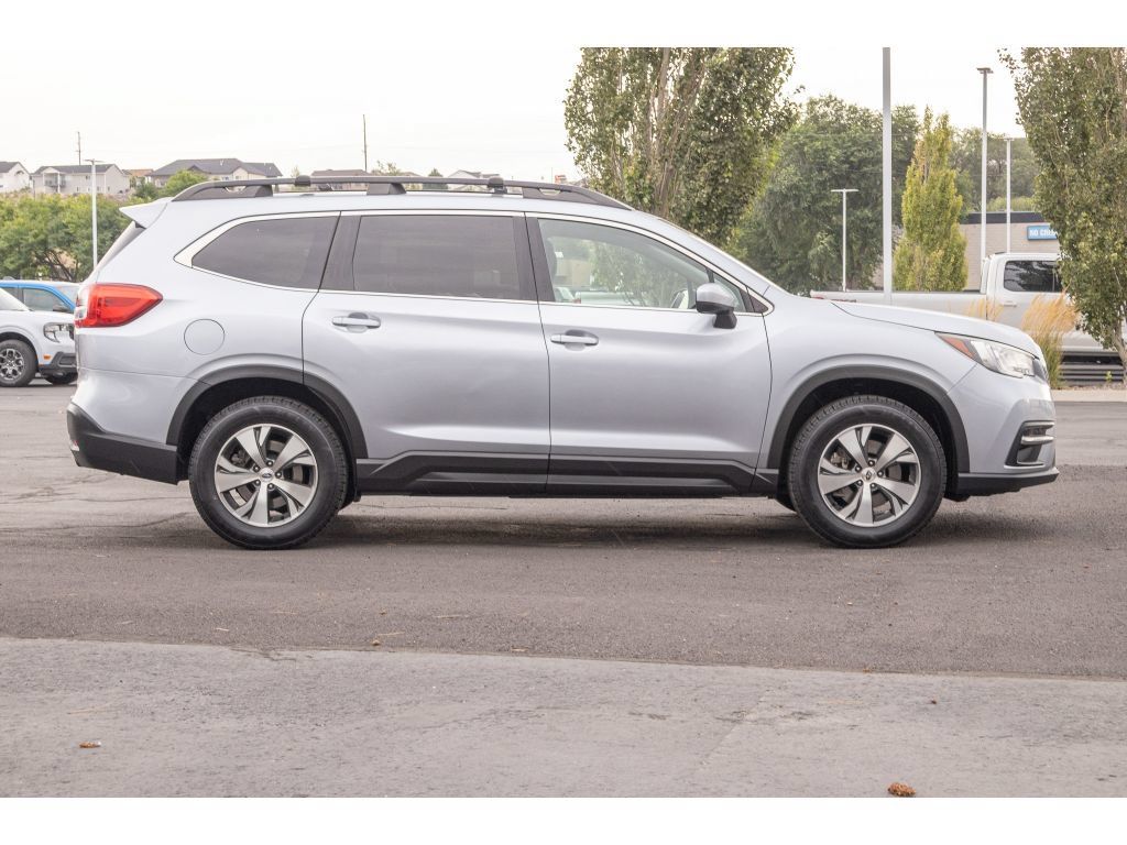 Used 2019 Subaru Ascent Premium w/ Popular Package #3 AWD/4WD image 2