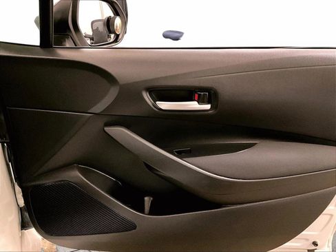 Used 2020 Toyota Corolla LE FWD image 23