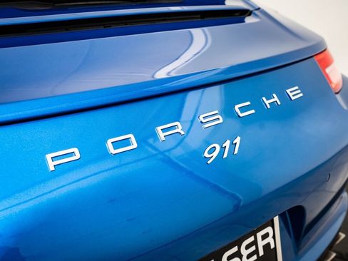 Used 2015 Porsche 911 Carrera S image 20