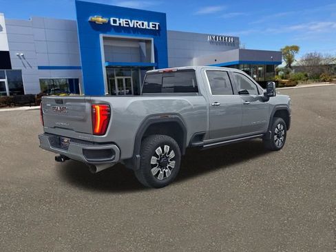 Used 2025 GMC Sierra 2500 Denali w/ Denali Reserve Package AWD/4WD image 28