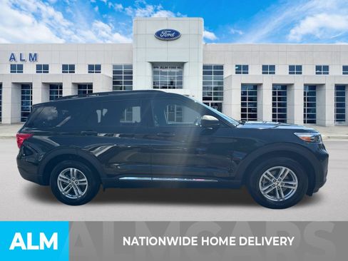 Used 2024 Ford Explorer XLT RWD image 4