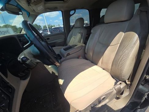 Used 2003 Chevrolet Tahoe LT AWD/4WD image 30