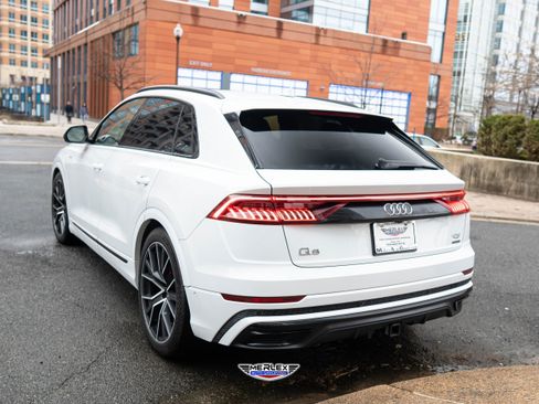 Used 2021 Audi Q8 Prestige w/ Prestige Package image 5
