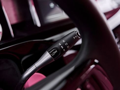 Used 2024 Rolls-Royce Phantom Sedan w/ The Phantom Package RWD image 68