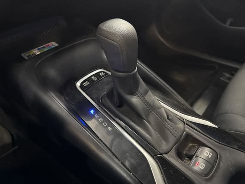 Used 2021 Toyota Corolla LE FWD image 28