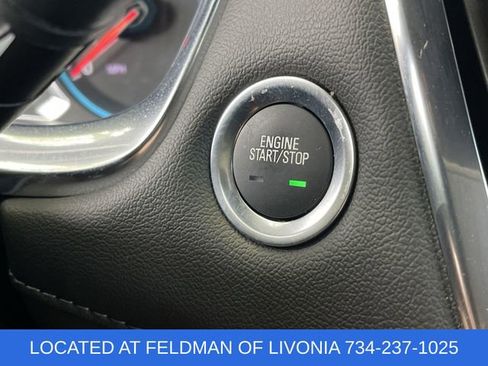 Used 2023 Chevrolet Traverse LT FWD image 16