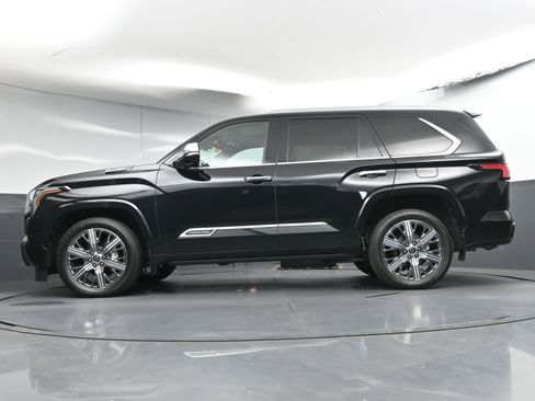 Certified 2024 Toyota Sequoia Capstone image 31