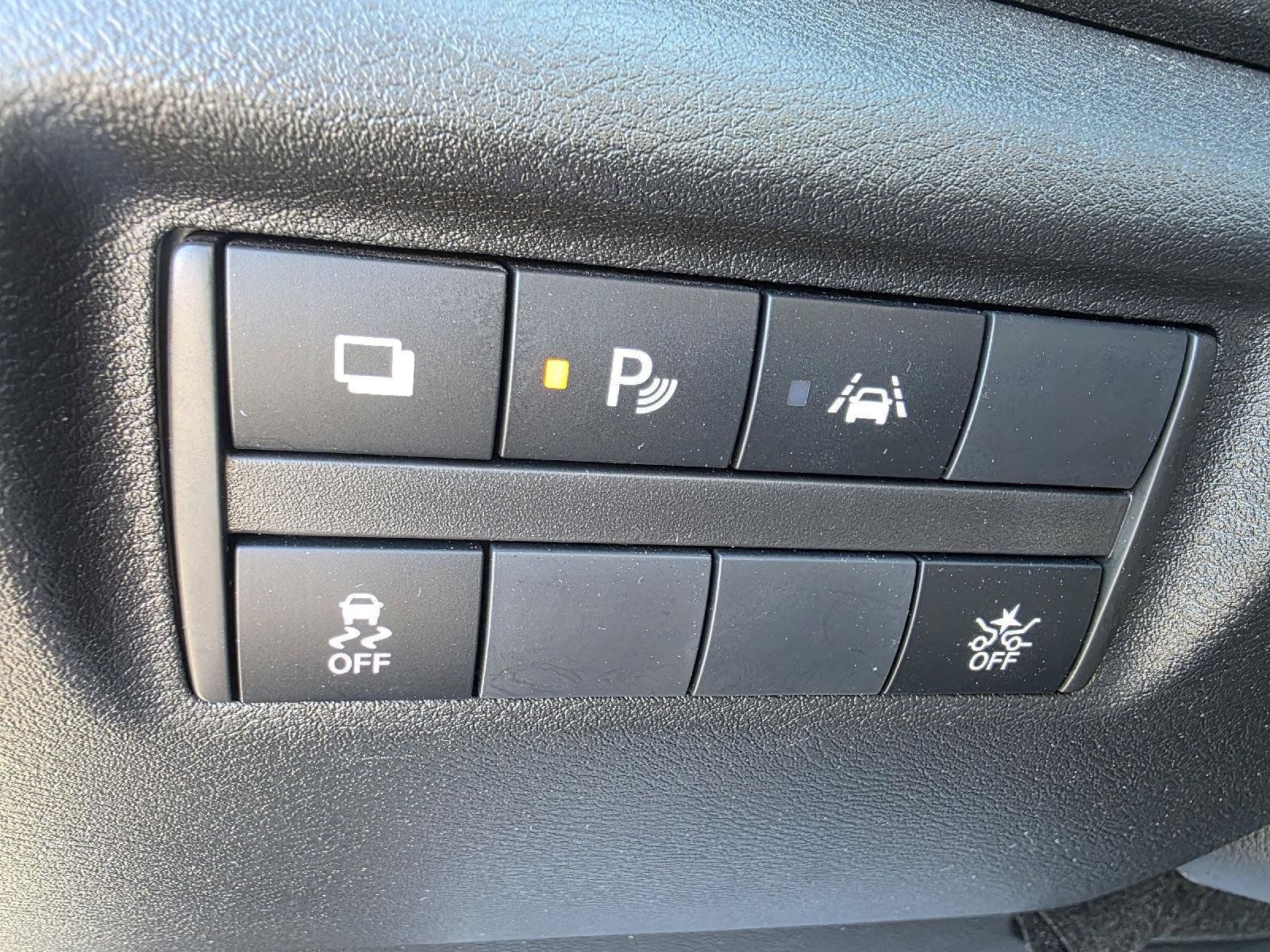 Used 2025 Nissan Versa S w/ Trunk Package FWD image 18
