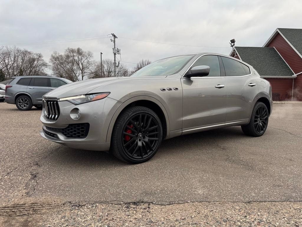 Used 2019 Maserati Levante AWD/4WD image 10