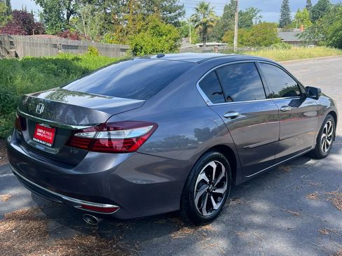 Used 2016 Honda Accord EX-L image 6