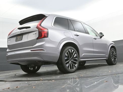 New 2026 Volvo XC90 B6 Plus w/ Protection Package Premier image 28