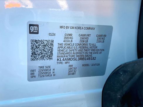 Certified 2024 Buick Encore GX Sport Touring w/ Black Roof Package image 33