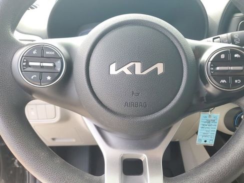 Certified 2023 Kia Soul LX image 19