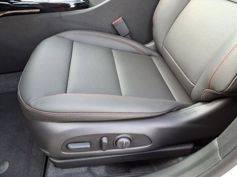 New 2026 Chevrolet Trax RS w/ Driver Confidence Package image 13