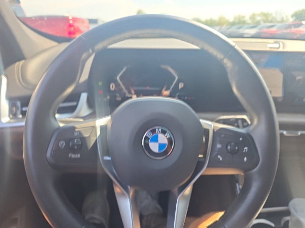 Used 2023 BMW X1 xDrive28i w/ Convenience Package AWD/4WD image 16