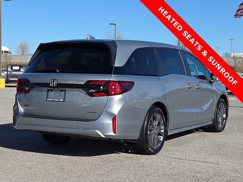 Used 2025 Honda Odyssey Touring image 5