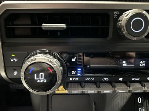 Used 2026 Toyota 4Runner 4WD image 31