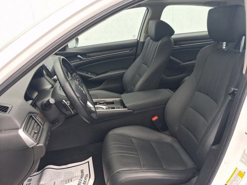 Used 2021 Honda Accord Touring image 5
