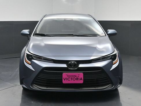 Used 2025 Toyota Corolla LE FWD image 17