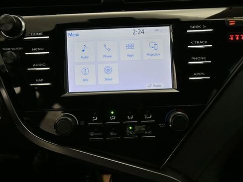 Used 2019 Toyota Camry LE w/ Convenience Package FWD image 19