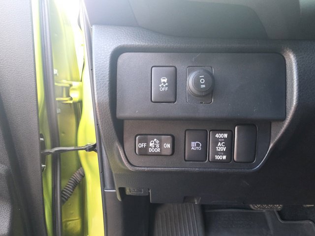 Used 2023 Toyota Tacoma TRD Off-Road AWD/4WD image 18